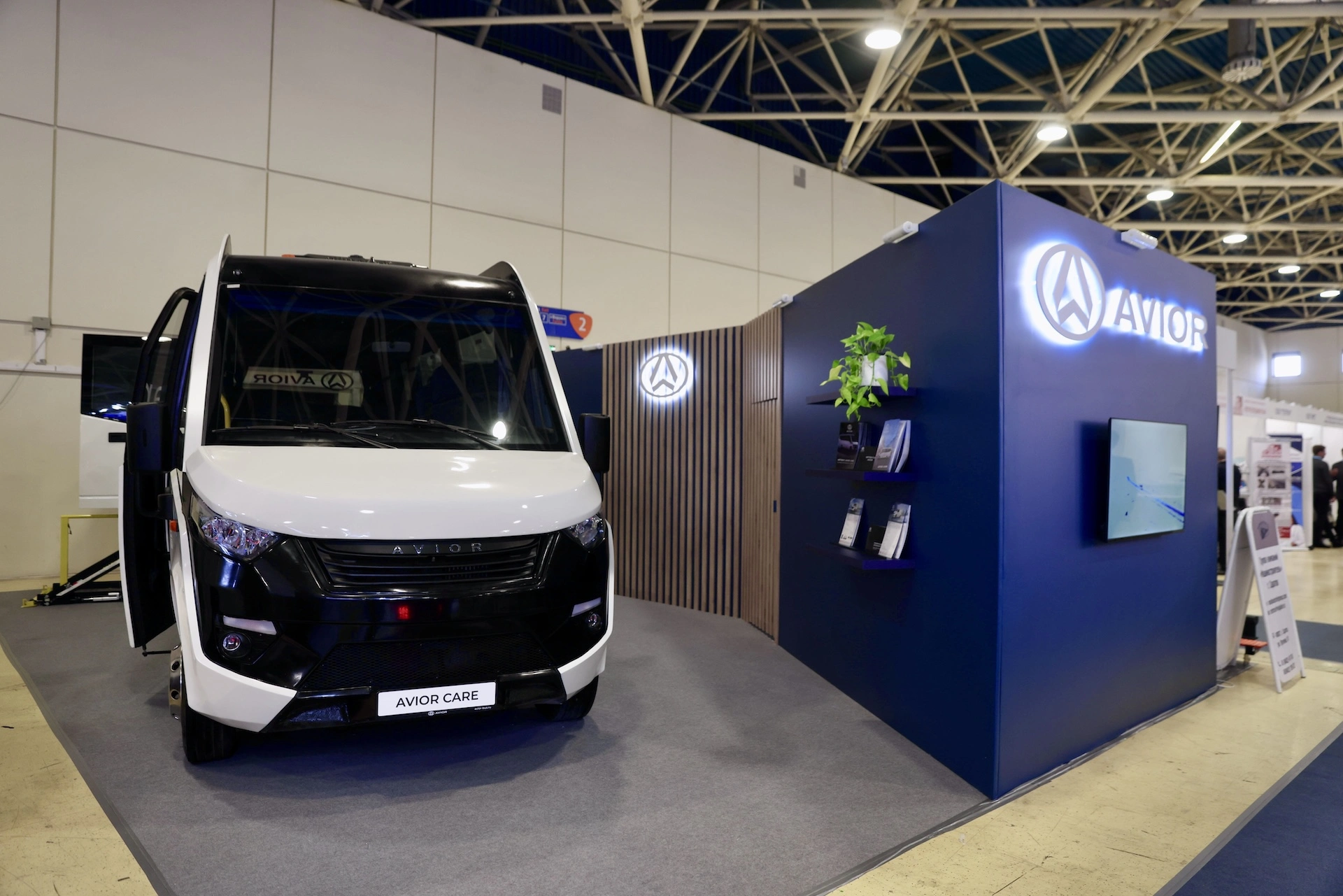 Автобус AVIOR Care